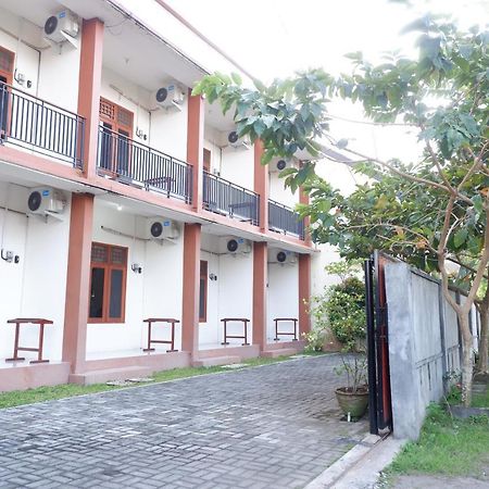 Reddoorz At Bale Eja Syariah Senggigi Daire Montongbuwoh Dış mekan fotoğraf