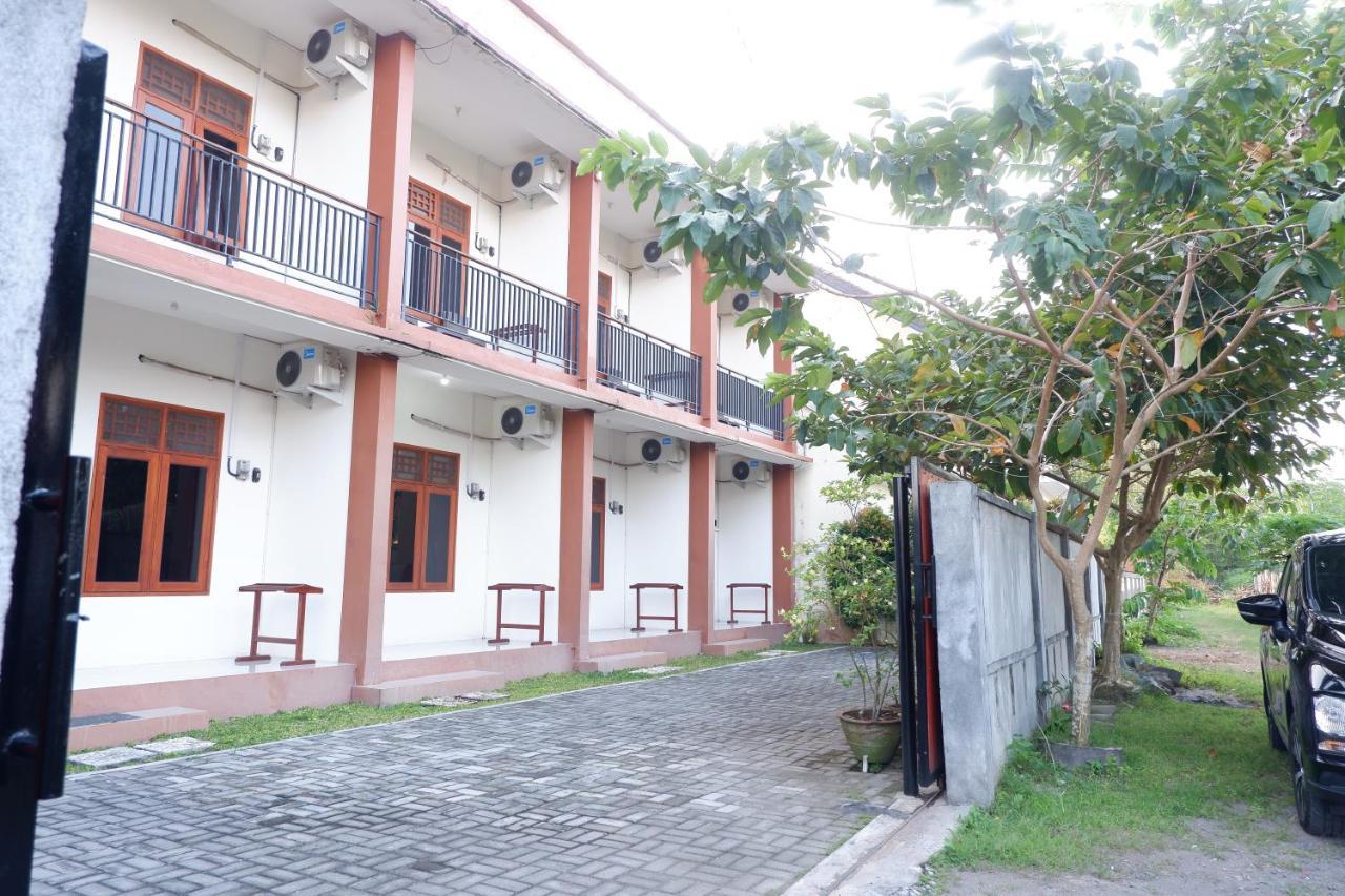 Reddoorz At Bale Eja Syariah Senggigi Daire Montongbuwoh Dış mekan fotoğraf