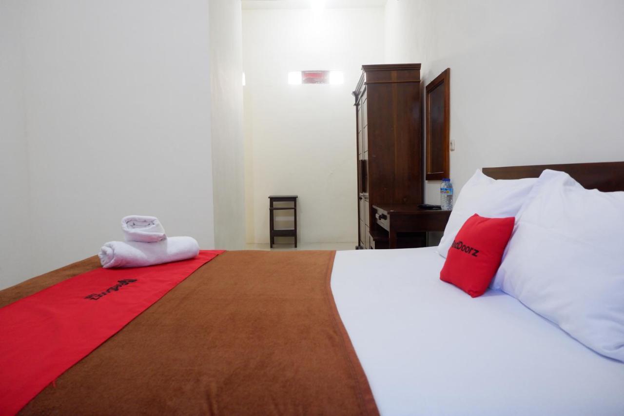 Reddoorz At Bale Eja Syariah Senggigi Daire Montongbuwoh Dış mekan fotoğraf